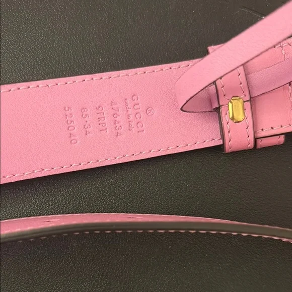 Gucci Pink Belt Bag with Gold GG and Crystal Details - Picture 2 of 3